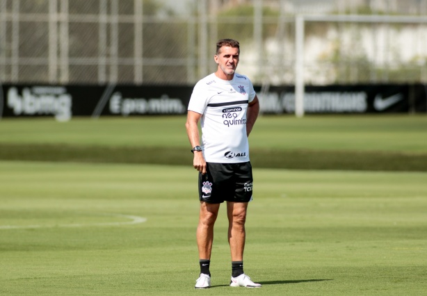 Vagner Mancini comandou o �ltimo treino na semana neste s�bado