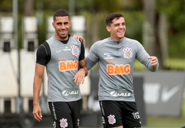 Gabriel e Fagner s�o dois dos jogadores do Corinthians que lideram lista de desarmes na Copa do Brasil 2021