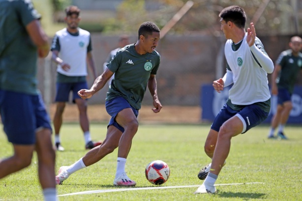 Dav� pode ter seu v�nculo com o Guarani prorrogado
