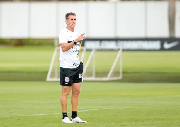 Elenco do Corinthians se reapresentou na tarde desta quarta-feira