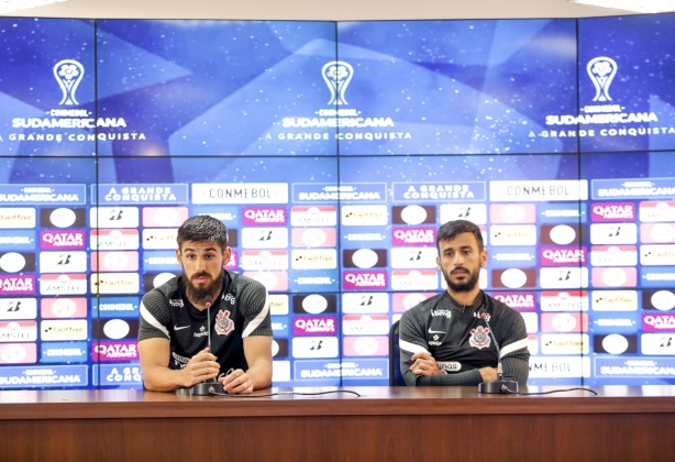 Bruno M�ndez e Camacho concederam entrevista coletiva na manh� desta quarta-feira