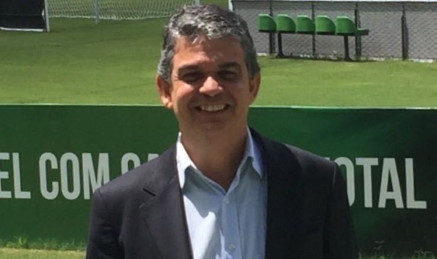 Técnico preferiu ficar no Vasco e negou convite do Corinthians
