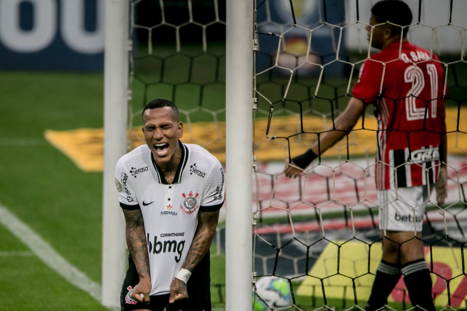Gol de Otero no último confronto entre Corinthians e São Paulo, em Itaquera