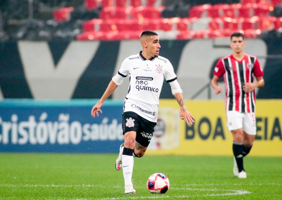Gabriel chegou a marca de 200 jogos pelo Corinthians neste domingo