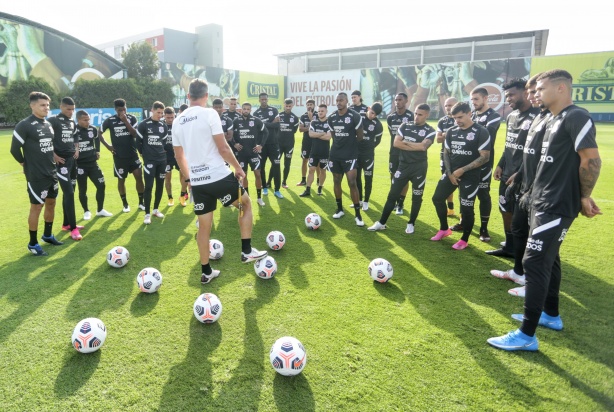 Corinthians volta a ter titulares para decisão contra a Inter de Limeira