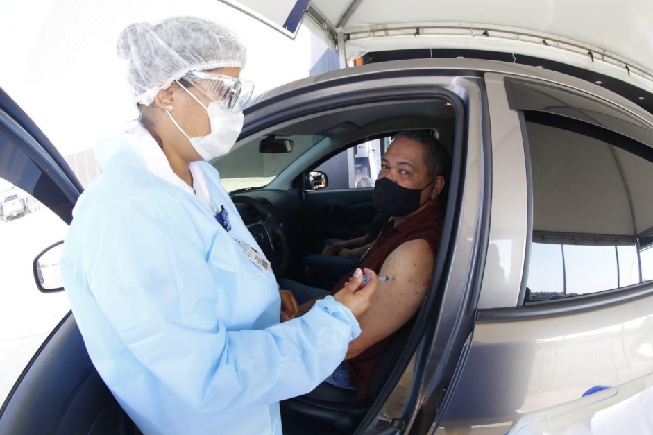 Neo Qumica Arena recebe mais um dia de vacinao contra Covid-19
