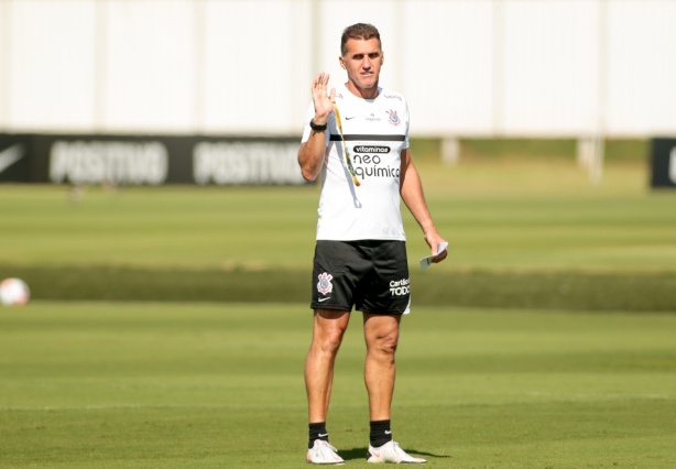 Mancini n�o � mais t�cnico do Corinthians