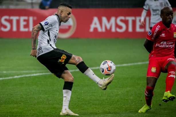 Luan marcou um dos gols da goleada do Corinthians contra o Sport Huancayo na �ltima quinta-feira