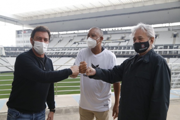 Duilio Monteiro Alves e o seu pai, Adilson, lideraram a iniciativa ao lado da Cufa