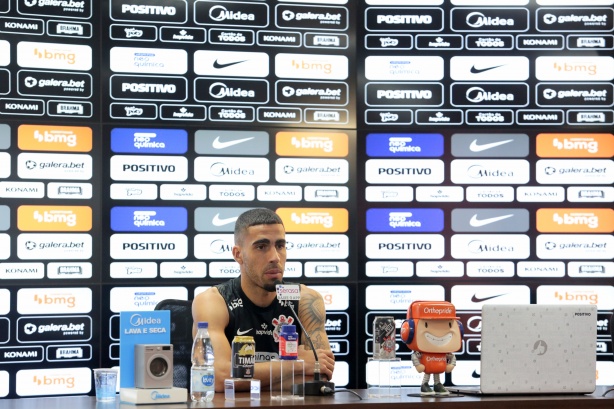 Gabriel falou sobre dia a dia com Sylvinho