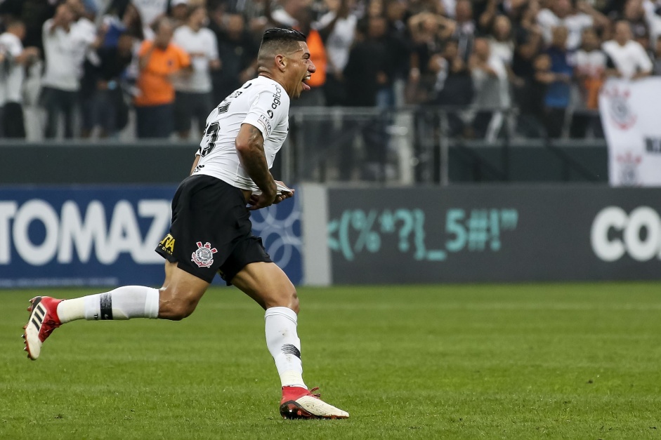 Ralf comemora gol contra o So Paulo, em 2018; jogador marcou 10 tentos em 437 jogos pelo Corinthians