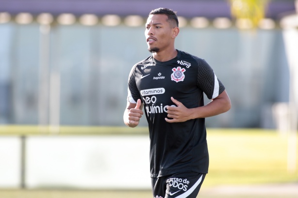 Ruan Oliveira teve que passar por cirurgia no joelho esquerdo