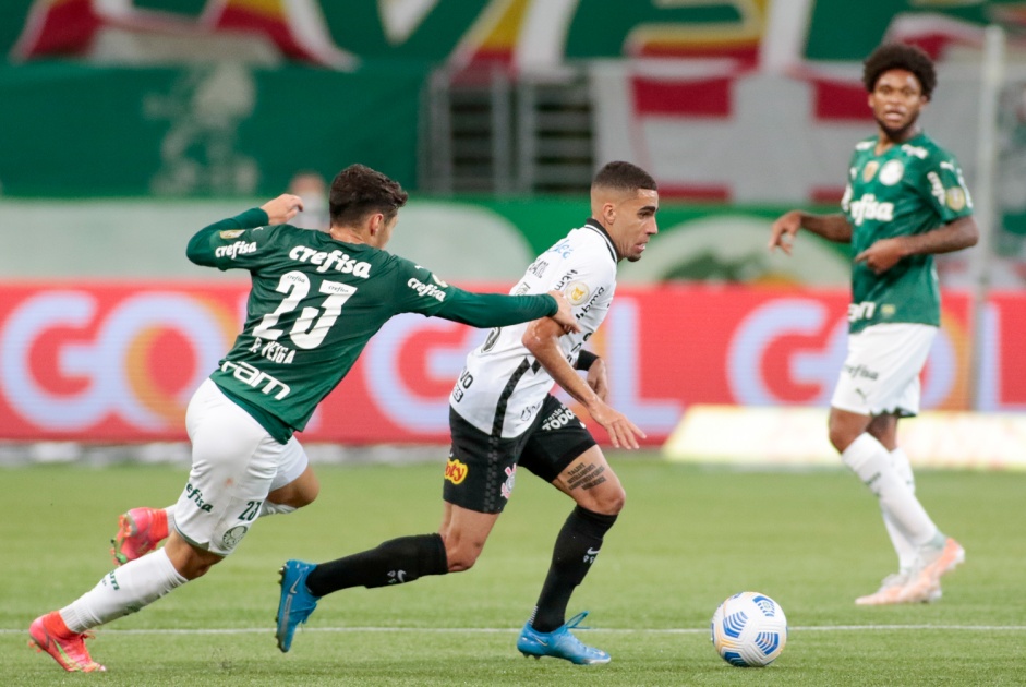 Gabriel marcou o gol de empate no clssico entre Corinthians e Palmeiras