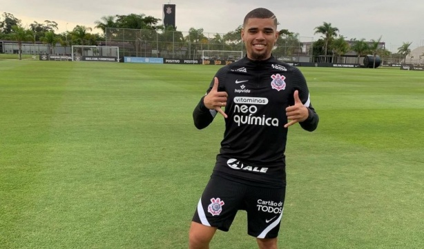 Daniel Marcos, jovem lateral-direito do Corinthians, pode jogar pelo Athletico em 2022