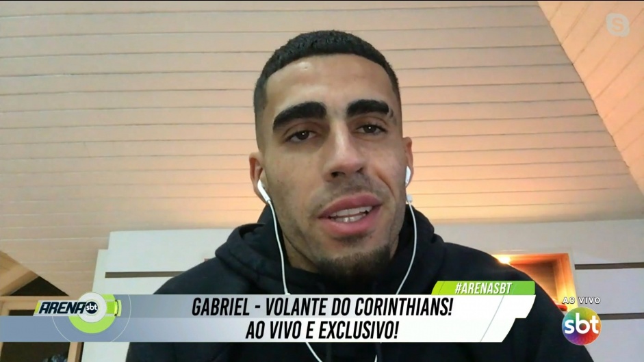 Gabriel ignorou provocaes da torcida do Palmeiras e exaltou torcida do Corinthians