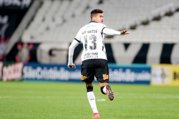 L�o Santos pode voltar a ser titular em muito tempo
