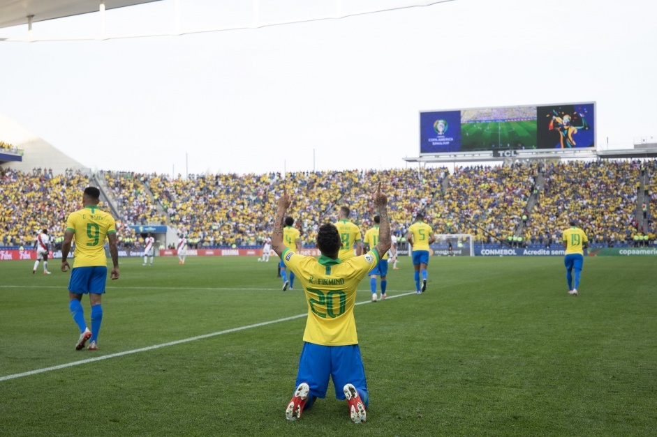 Brasil goleou o Peru na Neo Qumica Arena pela Copa Amrica de 2019