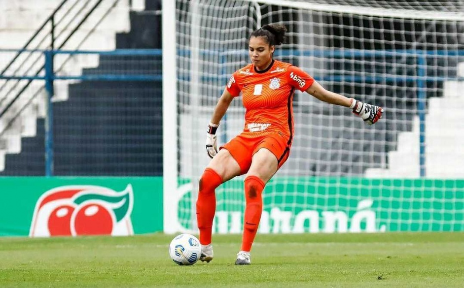 Natascha ser desfalque do Corinthians no jogo contra o Ava/Kindermann