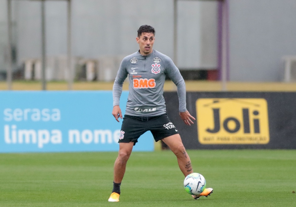 Corinthians adquirou os 100% dos direitos econmicos de Danilo Avelar por  1,5 milho; Torino (ITA) ainda precisa receber a metade