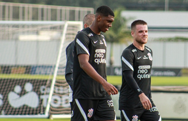 O Corinthians voltou a treinar na tarde da última sexta-feira