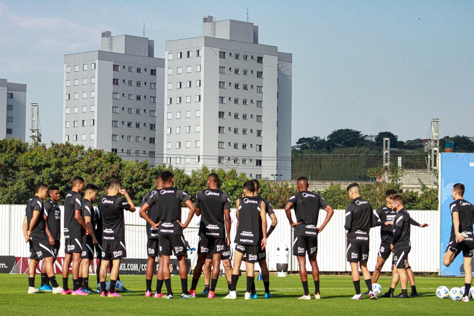 Corinthians se reapresentou no CT Joaquim Grava nesta sexta-feira