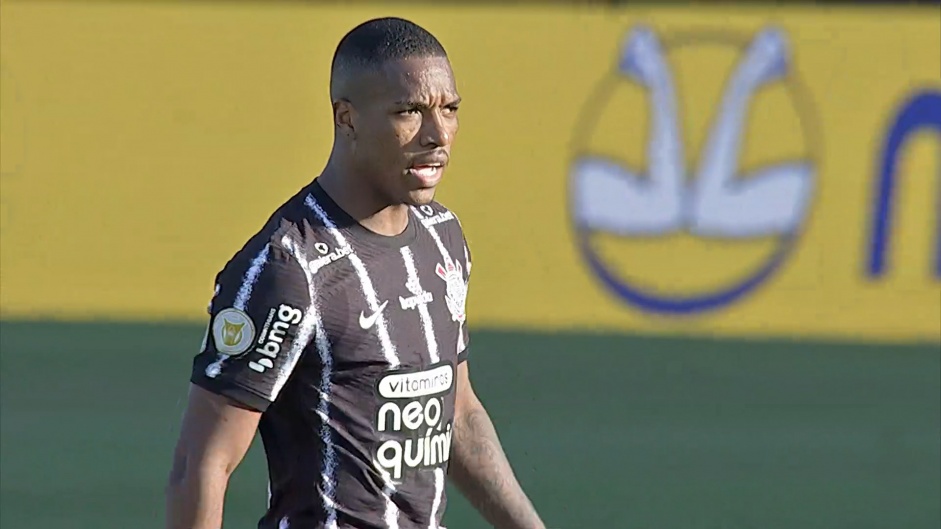 Xavier foi titular do Corinthians contra o Fluminense