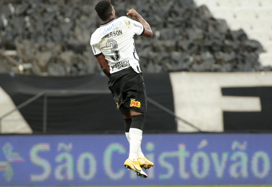 Jemerson deixa o Corinthians com trs gols, o mesmo nmero de sua camisa no Parque So Jorge; zagueiro disputou 21 jogos