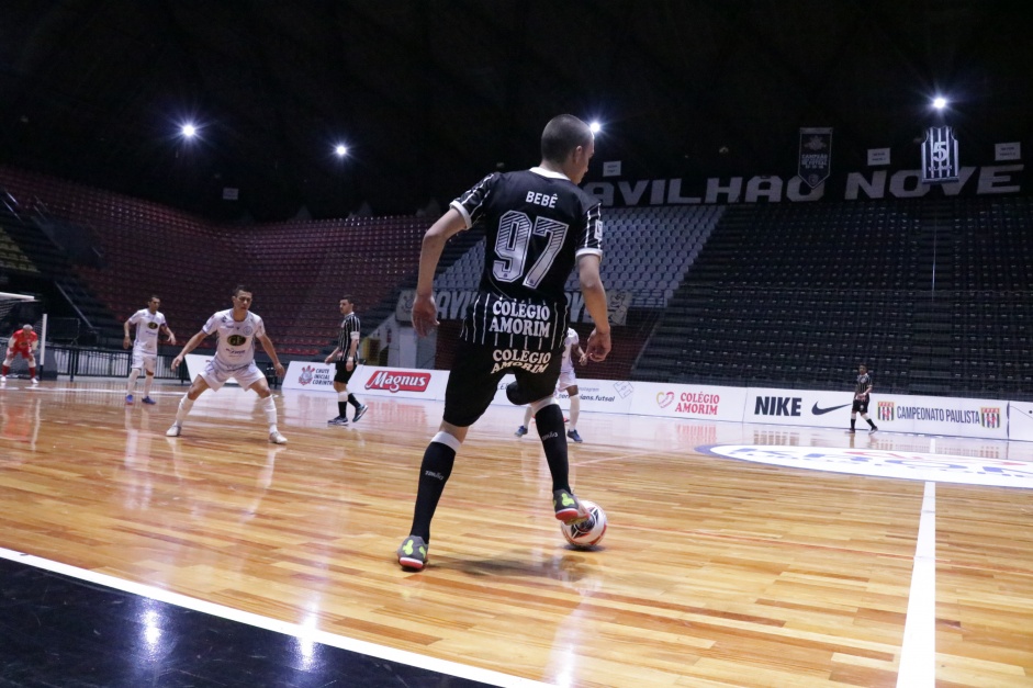 Corinthians goleia o Guarujá no Campeonato Paulista de Futsal Sub-20