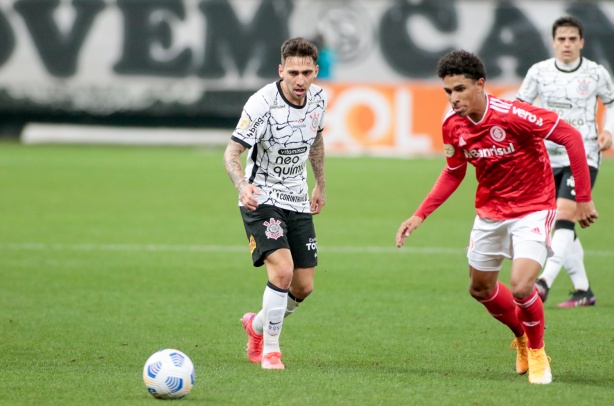 Mosquito foi titular do Corinthians na noite deste s�bado