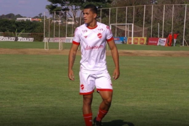 João Marcelo foi contratado pelo Corinthians
