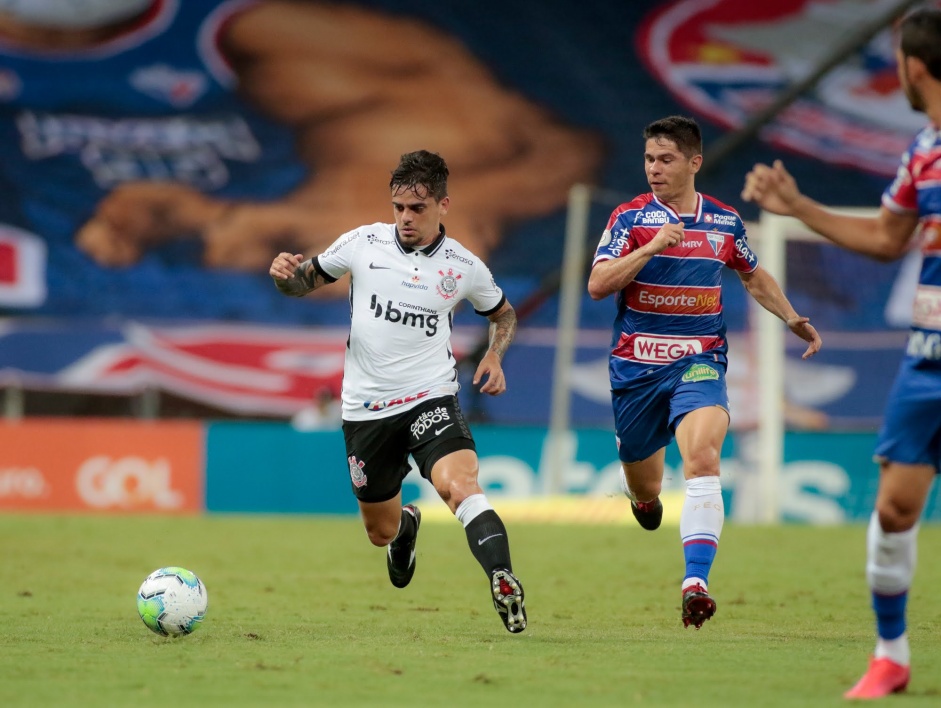 Corinthians enfrenta o Fortaleza neste domingo