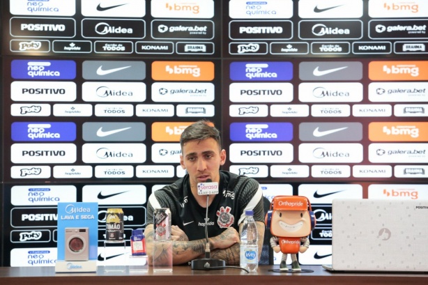 Mosquito vislumbra a possibilidade de atuar lado a lado com o armador no Corinthians