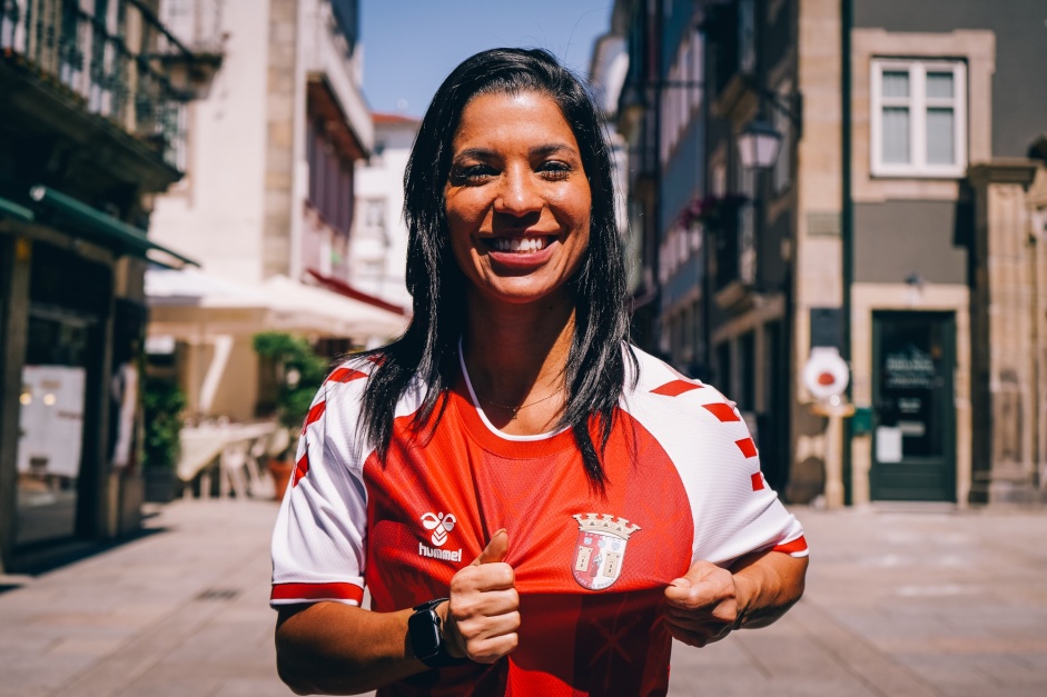 Paulinha foi anunciada como reforo do Braga, de Portugal