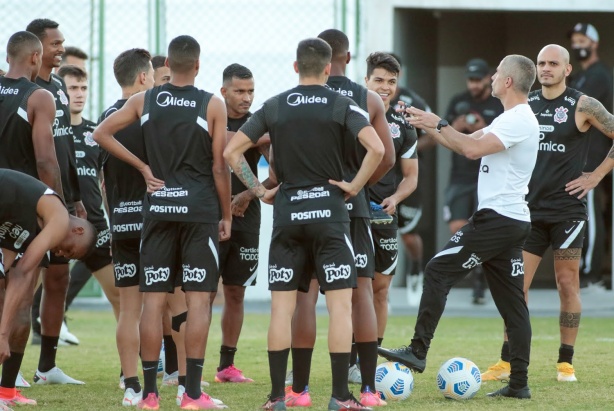 Corinthians busca a parte de cima da tabela