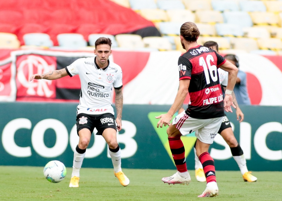O Corinthians enfrenta o Flamengo neste domingo nove meses depois da ltima visita ao Maracan