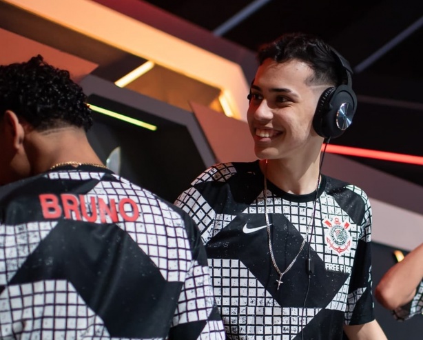 Zenac foi capitão da equipe do Corinthians na LBFF 5