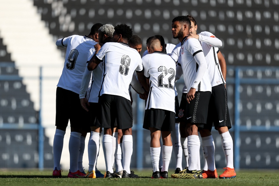 Corinthians entra em campo pela ltima vez na fase de grupos da competio