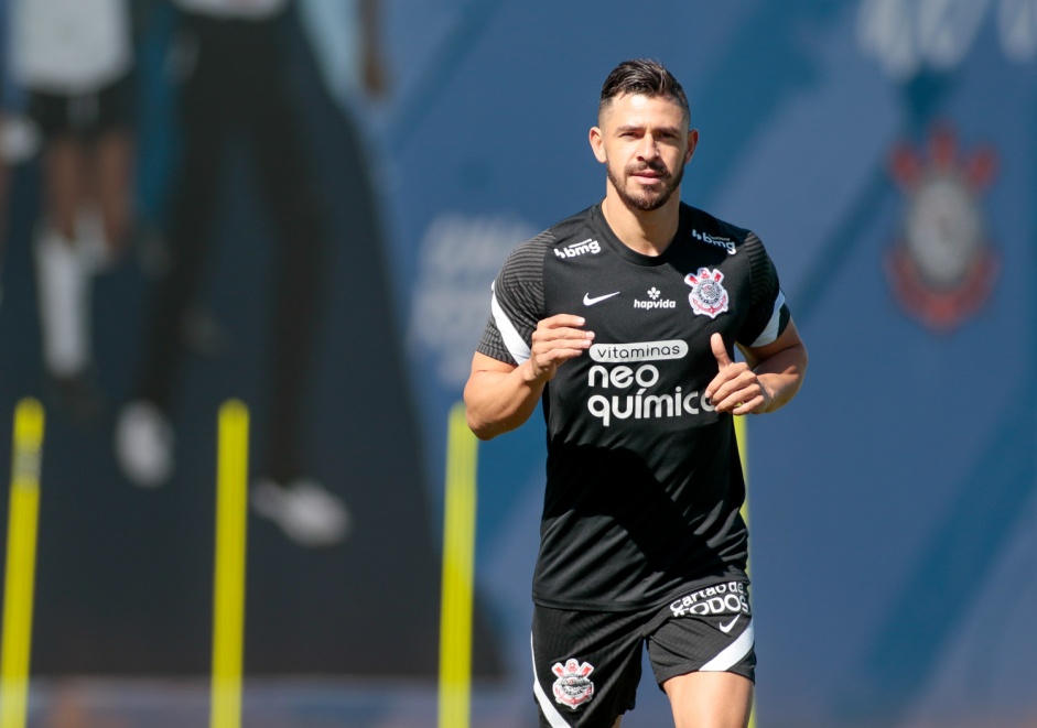 Giuliano far sua estreia pelo Corinthians como titular