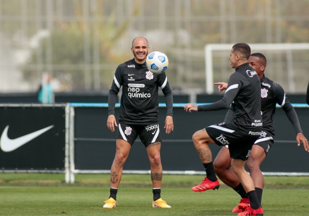 No �ltimo s�bado, o Corinthians finalizou prepara��o para enfrentar o Santos neste domingo, �s 16h