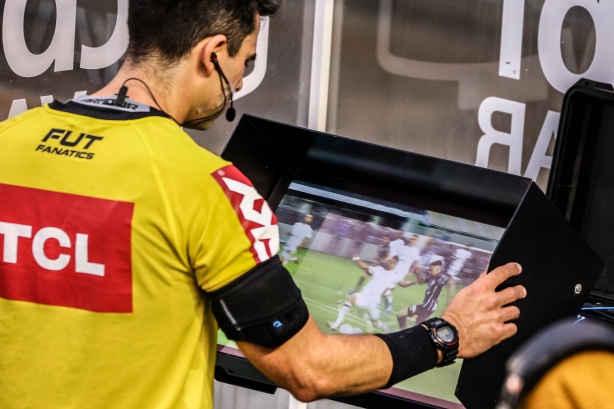 CBF divulgará áudios do VAR a partir da 31ª rodada do Brasileirão 2021