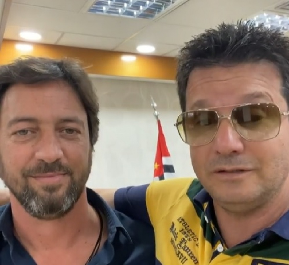 Duilio Monteiro Alves, presidente do Corinthians, e Will Dantas, empresrio de Pedrinho; encontro ocorreu no Parque So Jorge