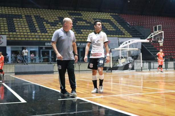 Corinthians tem decis�o nesta sexta-feira