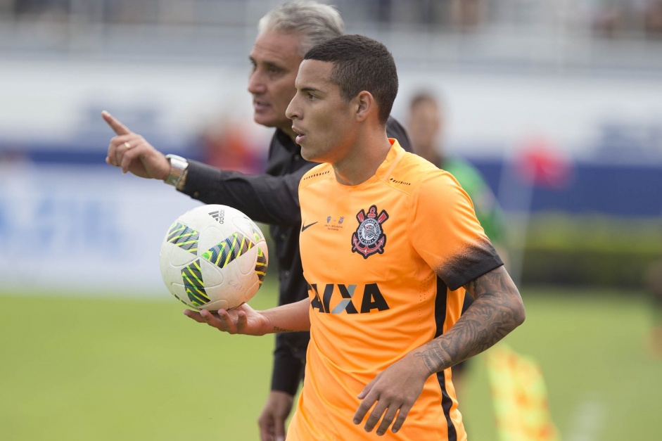 Guilherme Arana  um dos cinco jogadores convocados por Tite com passagem pela base do Corinthians