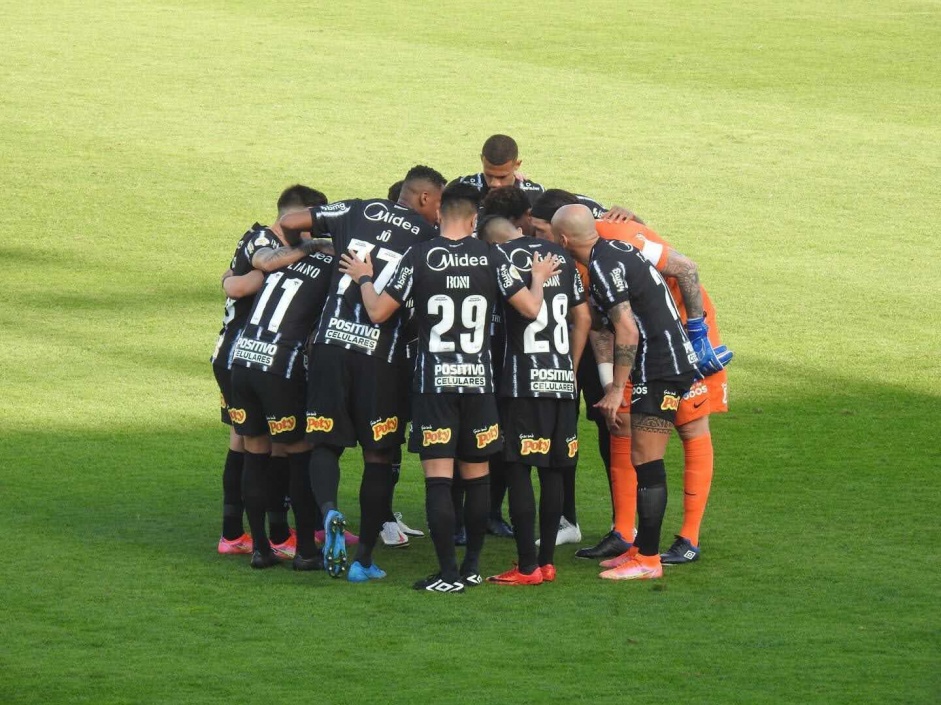Corinthians enfrenta o Ceará neste domingo