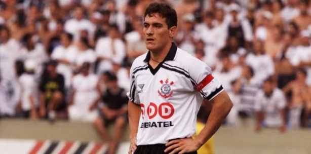 Gamarra foi zagueiro do Corinthians no t�tulo brasileiro de 1998