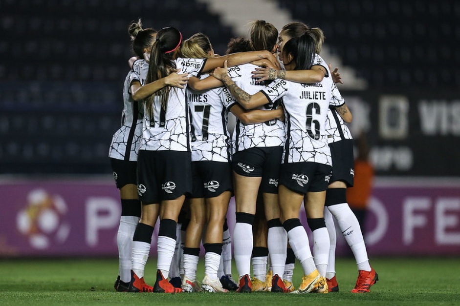 Jogadoras do Corinthians Futebol Feminino venceram o Juventus por 4 a 0