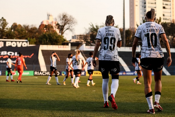 Corinthians segue vivo na briga pelo t�tulo do Brasileir�o