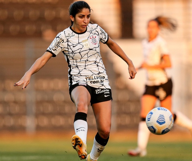 Katiuscia celebrou a classifica��o do Corinthians no Brasileiro