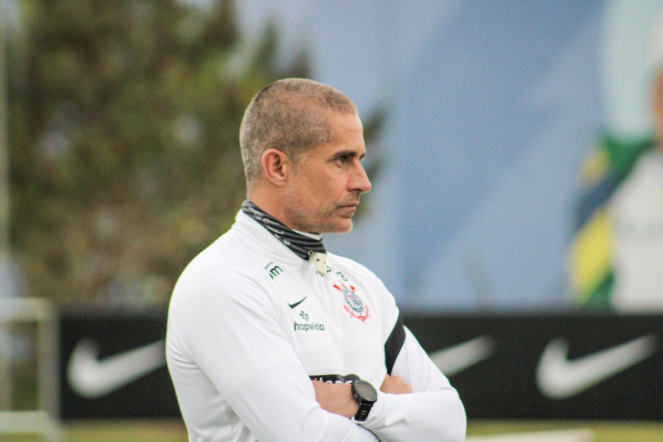 Sylvinho comandou ltimo treino do Corinthians antes do jogo de sbado