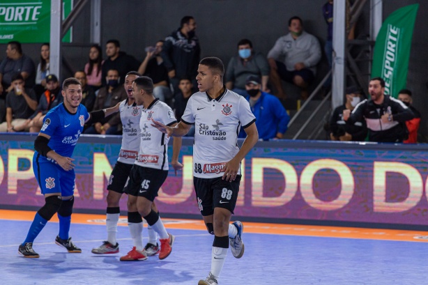 Corinthians é bicampeão da Copa Mundo do Futsal!